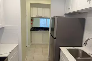 6525 Renwick Dr, Houston, TX 77081 - Photo 17