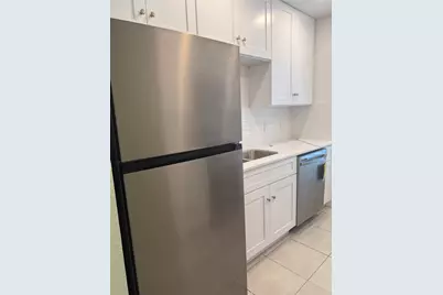 6525 Renwick Drive #A, Houston, TX 77081 - Photo 9