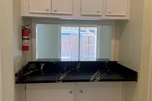 6525 Renwick Dr, Houston, TX 77081 - Photo 7