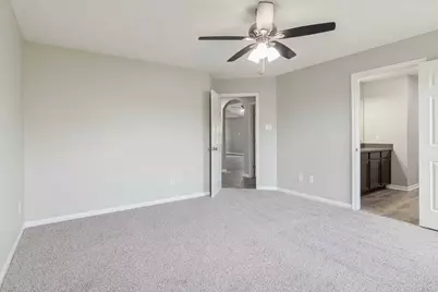 10927 Hillside Creek Drive, Humble, TX 77396 - Photo 9