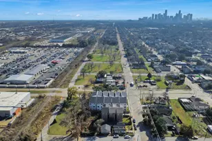 4804 Elysian St, Houston, TX 77009 - Photo 45