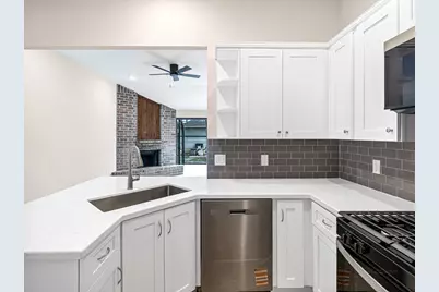 9254 Autumnsong Drive, Houston, TX 77064 - Photo 11