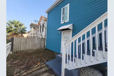 1623 Avenue N 1/2, Galveston, TX 77550 - Photo 3