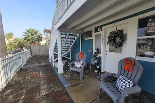 1623 Ave N 1/2, Galveston, TX 77550 - Photo 5