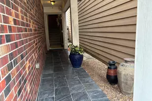 3419 Skyline Village Dr, Houston, TX 77057 - Photo 5