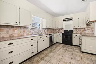 13414 Anna Ct, Santa Fe, TX 77517 - Photo 21