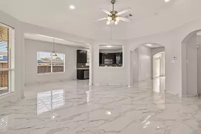 71 N Forrest Avenue, La Porte, TX 77571 - Photo 9