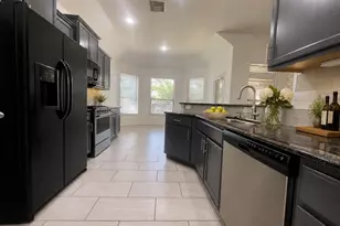 129 Autumn Forest Ln, Conroe, TX 77384 - Photo 7