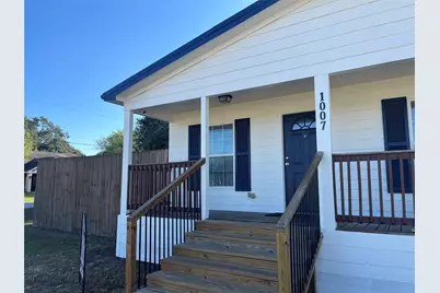 1007 Rose Lane, Eagle Lake, TX 77434 - Photo 1