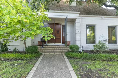 9682 Longmont Drive, Houston, TX 77063 - Photo 3