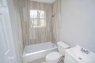 7438 Bywood St, Houston, TX 77028 - Photo 7