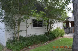 305 Oak Creek Ct, League City, TX 77573 - Photo 5