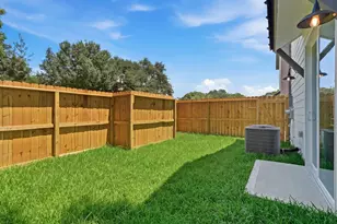 1937 Dewalt St, Houston, TX 77088 - Photo 13