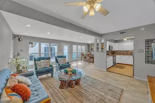 6909 Weiss Dr, Galveston, TX 77551 - Photo 13