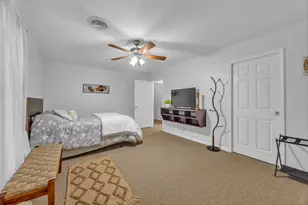 6909 Weiss Dr, Galveston, TX 77551 - Photo 37