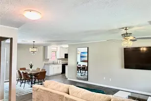 111 Grove St, La Porte, TX 77571 - Photo 5
