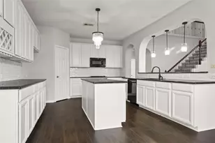 15306 Bramshaw Glen Ct, Houston, TX 77049 - Photo 9