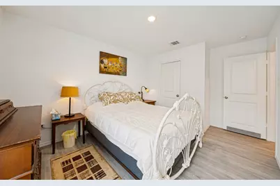 410 De Herrera, San Antonio, TX 78220 - Photo 17