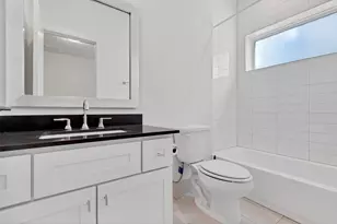 1740 Ojeman Point Ln, Houston, TX 77055 - Photo 3