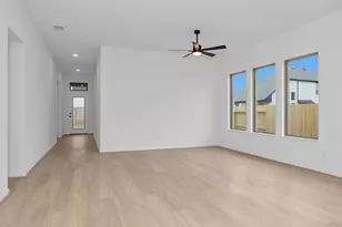 307 Eileen Dr, Rosenberg, TX 77471 - Photo 5