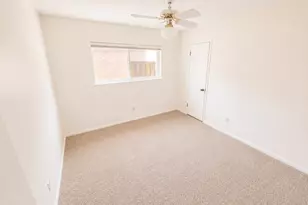 802 Seafoam Rd, Houston, TX 77062 - Photo 15