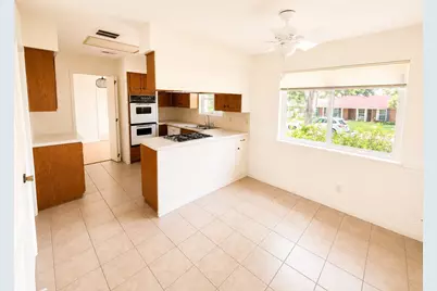 802 Seafoam Road, Houston, TX 77062 - Photo 7