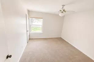 802 Seafoam Rd, Houston, TX 77062 - Photo 13