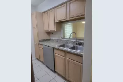3303 W Greenridge Drive Drive #15, Houston, TX 77057 - Photo 7