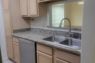 3303 W Greenridge Dr Dr, Houston, TX 77057 - Photo 7