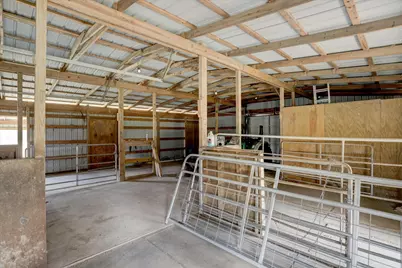 5806 S Highway 35, Alvin, TX 77511 - Photo 25