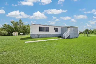 5806 S Highway 35, Alvin, TX 77511 - Photo 5