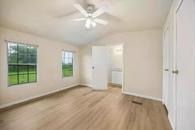 5806 S Highway 35, Alvin, TX 77511 - Photo 15