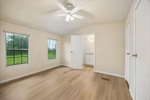 5806 S Hwy 35, Alvin, TX 77511 - Photo 15