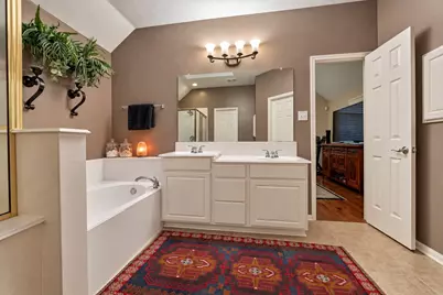 119 N Rambling Ridge Place, The Woodlands, TX 77385 - Photo 31