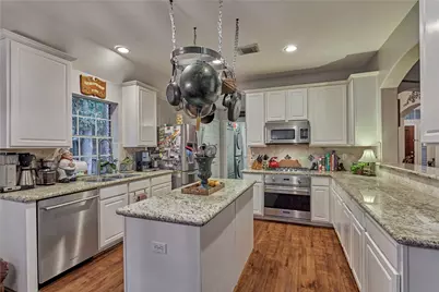 119 N Rambling Ridge Place, The Woodlands, TX 77385 - Photo 21