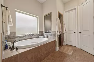 2029 Arrowood Glen Dr, Houston, TX 77077 - Photo 21
