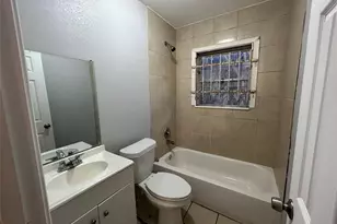 6818 Weston St, Houston, TX 77021 - Photo 9