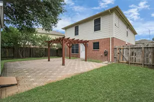 3919 Rolling Springs Ln, Katy, TX 77449 - Photo 5