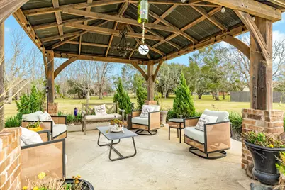 152 Lakewood Drive, Angleton, TX 77515 - Photo 31