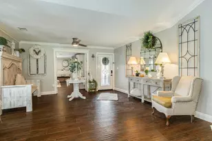 152 Lakewood Dr, Angleton, TX 77515 - Photo 5