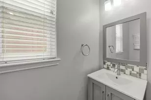 402 Sterling Heights Ln, Houston, TX 77094 - Photo 25