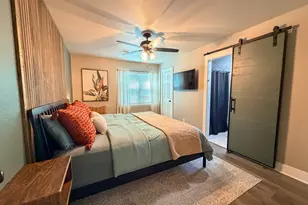 704 Briargrove Dr, Alvin, TX 77511 - Photo 13