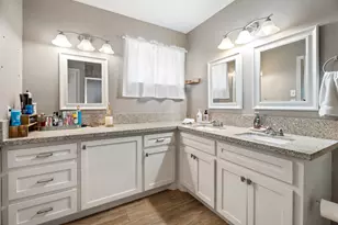 902 E X St, Deer Park, TX 77536 - Photo 17