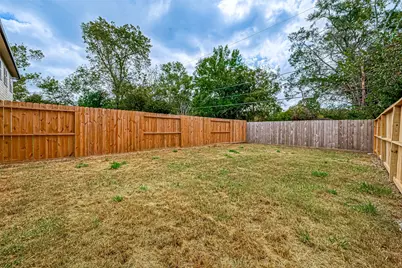 5530 Hirondel St #B, Houston, TX 77033 - Photo 27