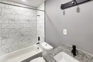 7330 Hurtgen Forest Rd, Houston, TX 77033 - Photo 15