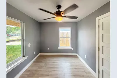 7330 Hurtgen Forest Road, Houston, TX 77033 - Photo 19