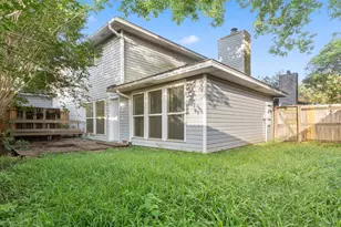 10810 Sugar Hill Dr, Houston, TX 77042 - Photo 23