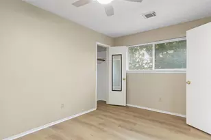 10810 Sugar Hill Dr, Houston, TX 77042 - Photo 17