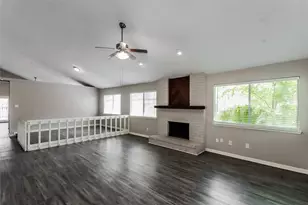 13830 Walnut Hollow Ln, Houston, TX 77082 - Photo 3