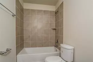 12039 Munich Dr, Houston, TX 77044 - Photo 11